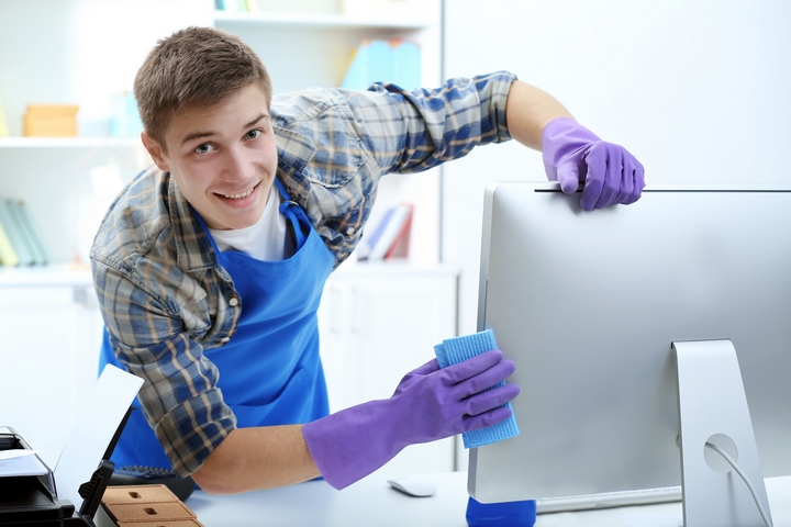5 Tips to Keep Your Office Clean in Winter