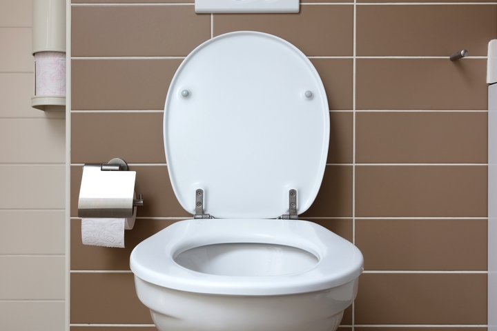 How to Prevent Toilet Clogs in Bathrooms